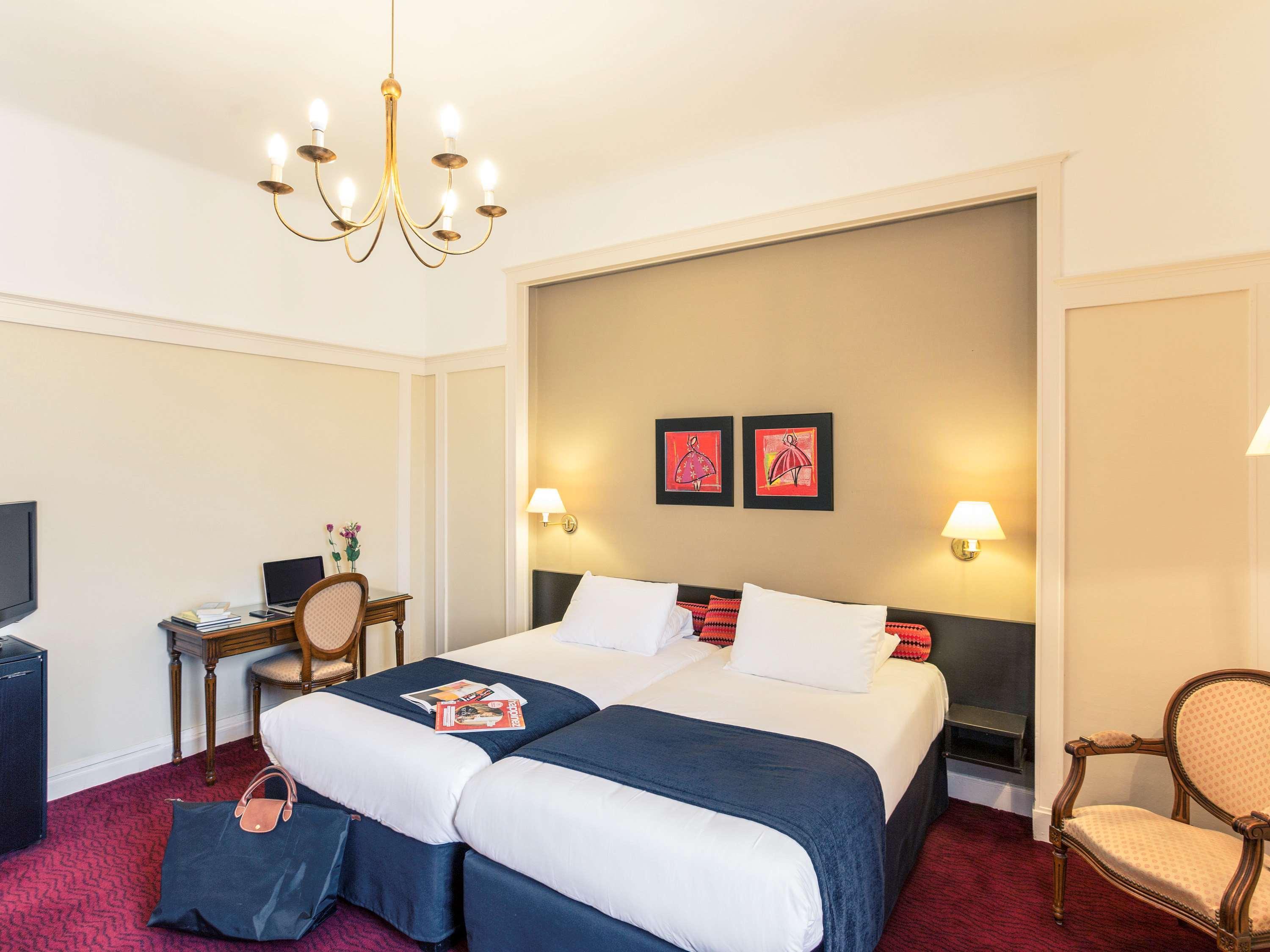 Hotel Mercure Bayonne Centre Le Grand Hotel Екстериор снимка